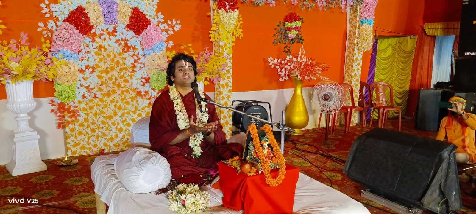 भागवत कथा सुनने मात्र से ही पापों से मिलती है मुक्ति : प्रकाश चंद्र महाराज