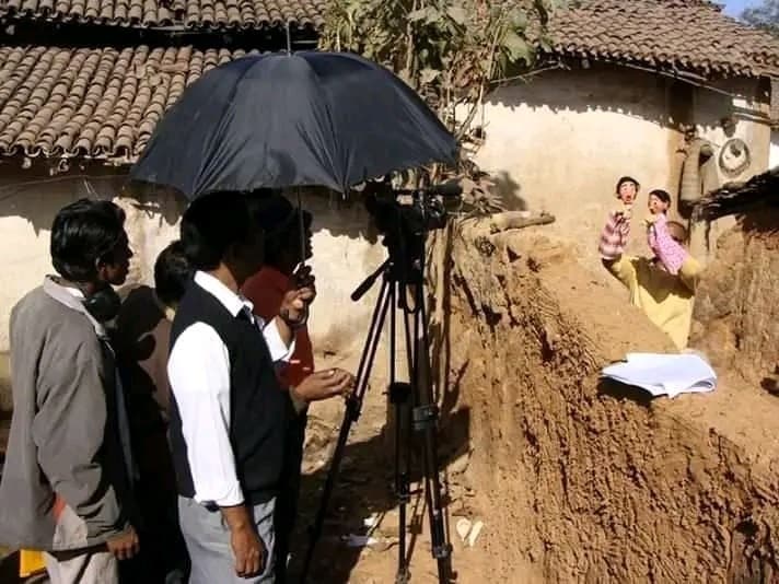 लुप्त होती कठपुतली कला को सहेजने का प्रयास कर रहे हैं बीरेंद्र