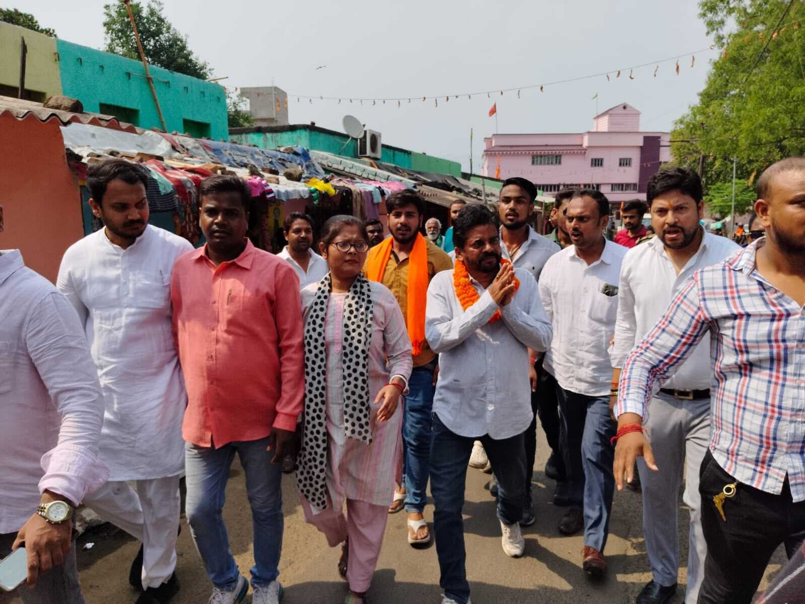 समीर मोहंती ने भालुबासा व छायानगर में चलाया जनसंपर्क अभियान