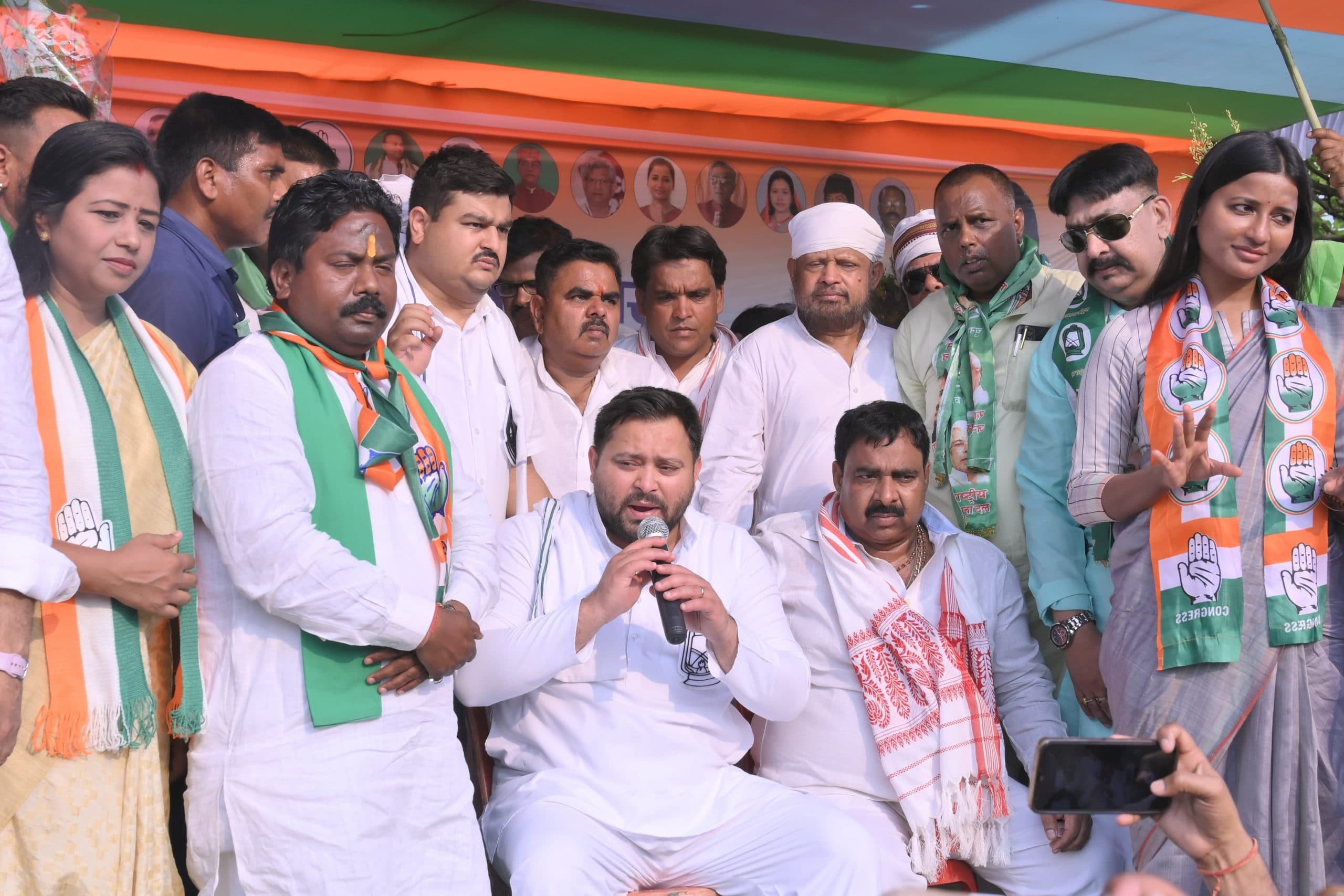 गंगा जमुनी तहजीब को खत्म नहीं होने देंगे : तेजस्वी