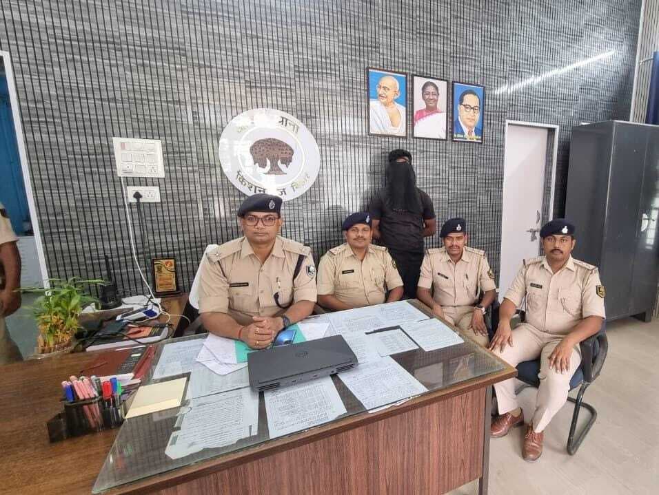 एसिड फेंकने का आरोपित गिरफ्तार