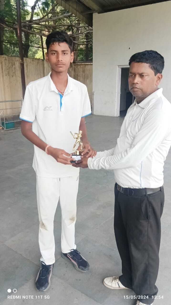 चीरंजीत प्रधान की घातक गेंदबाजी, चटकाये छह विकेट