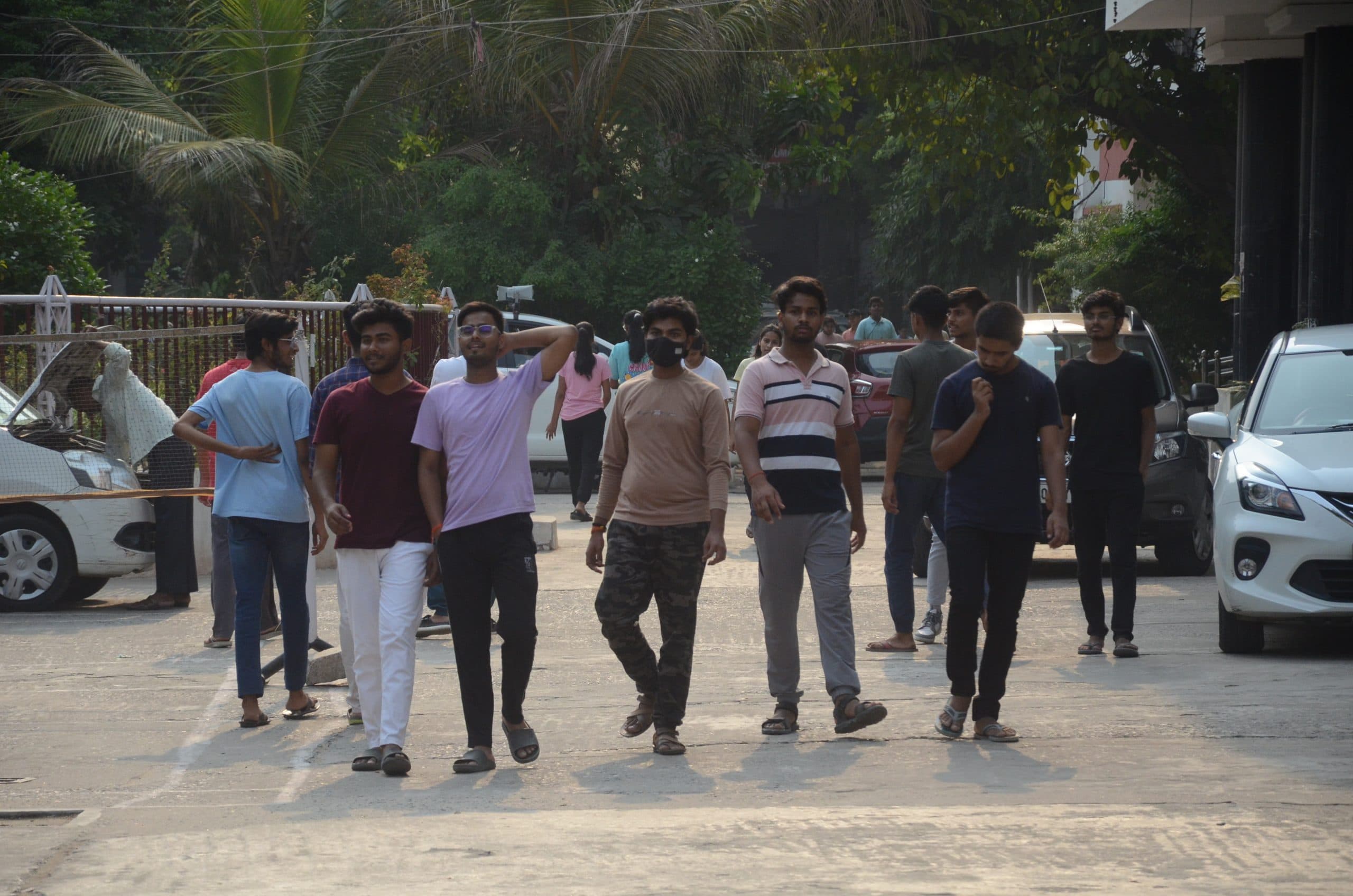 सीयूइटी : सेंटर पर बदइंतजामी से छात्रों में गुस्सा, दो-दो बार गलत ओएमआर शीट बांटी गयी