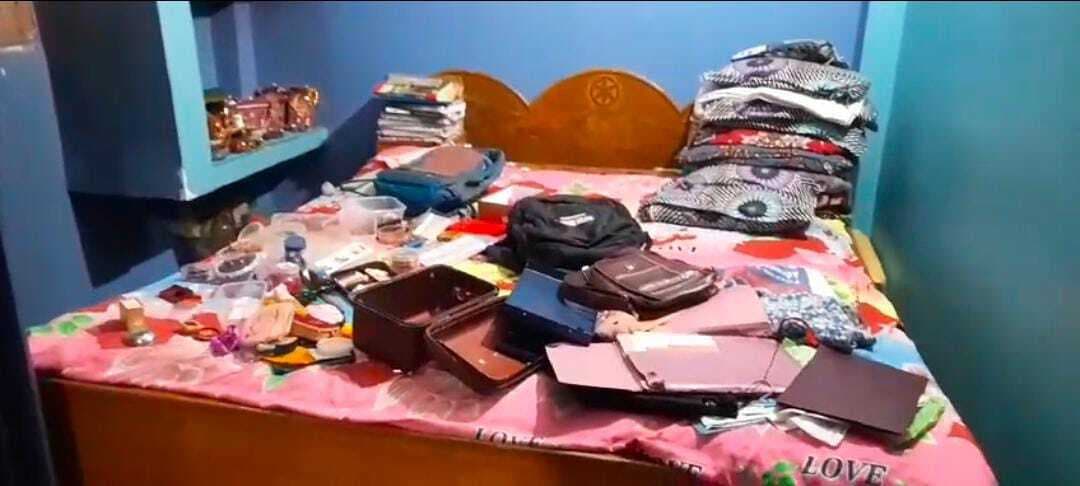 मकान में ताला जड़ गये वाराणसी, उड़ाये चार लाख की संपति