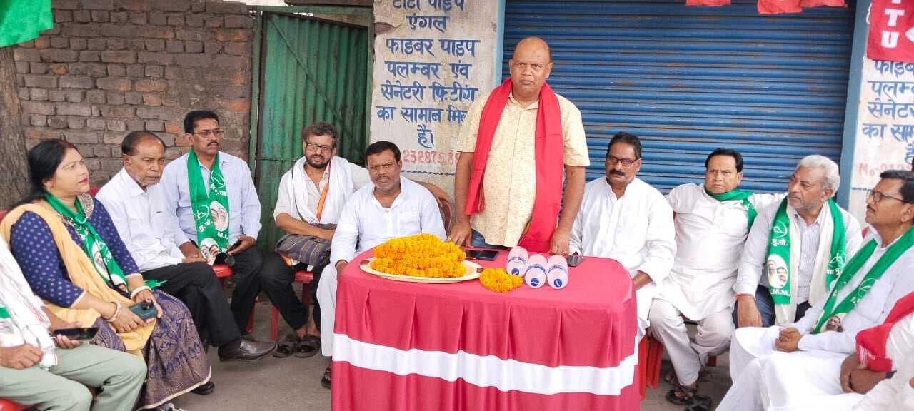 मथुरा के पक्ष में अरूप चटर्जी ने संभाला मोर्चा