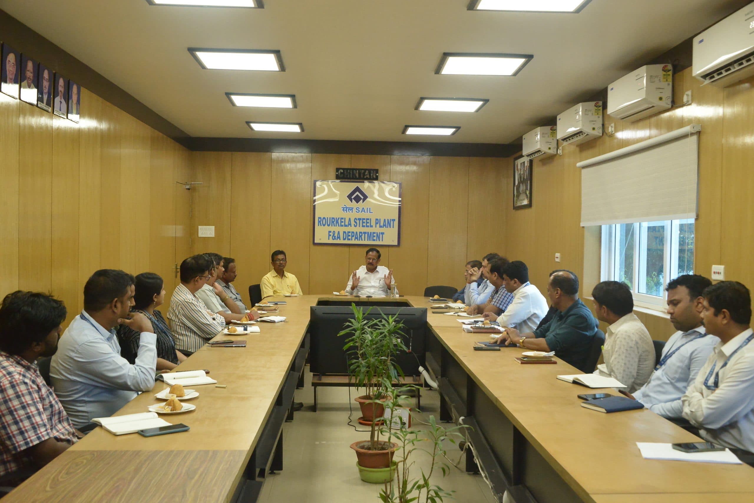 आरएसपी. दो ब्लास्ट फर्नेंस के संचालन से 4.37 एमटीपीए हॉट मेटल उत्पादन की तैयारी