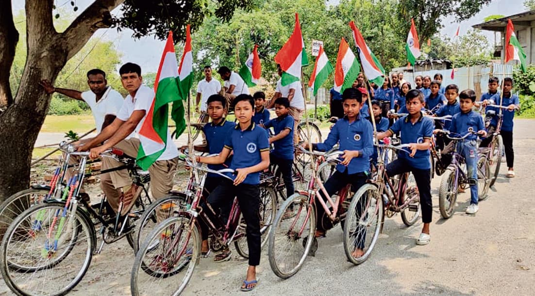 एसएसबी जवानों ने ग्रामीणों को किया जागरूक