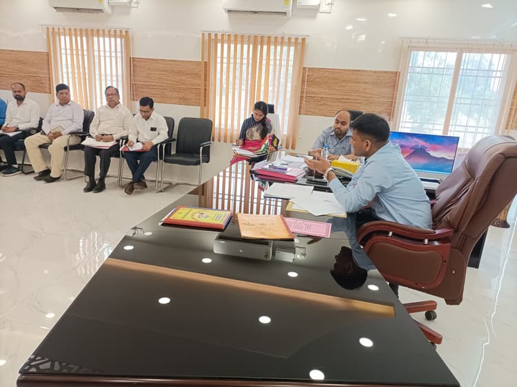 रमजान नदी के किनारे पौधरोपण का निर्देश