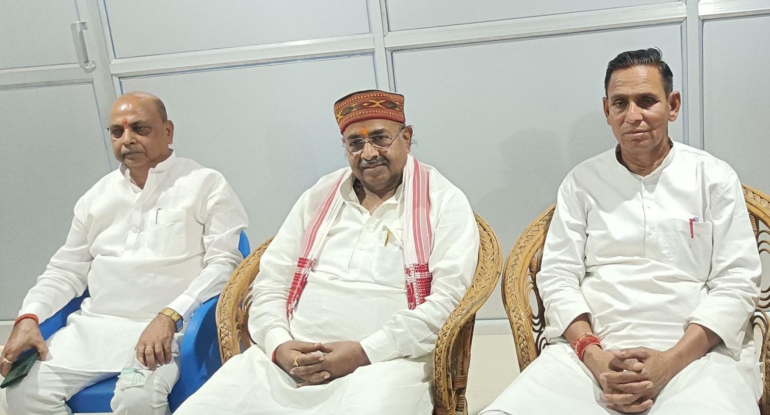 भाजपा सरकार ने चतरा को अपराध व उग्रवाद मुक्त बनाया : डॉ रवींद्र