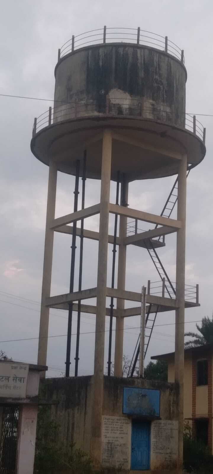 तीन दिनों से कर्रा के लोगों को नहीं मिल रहा पानी