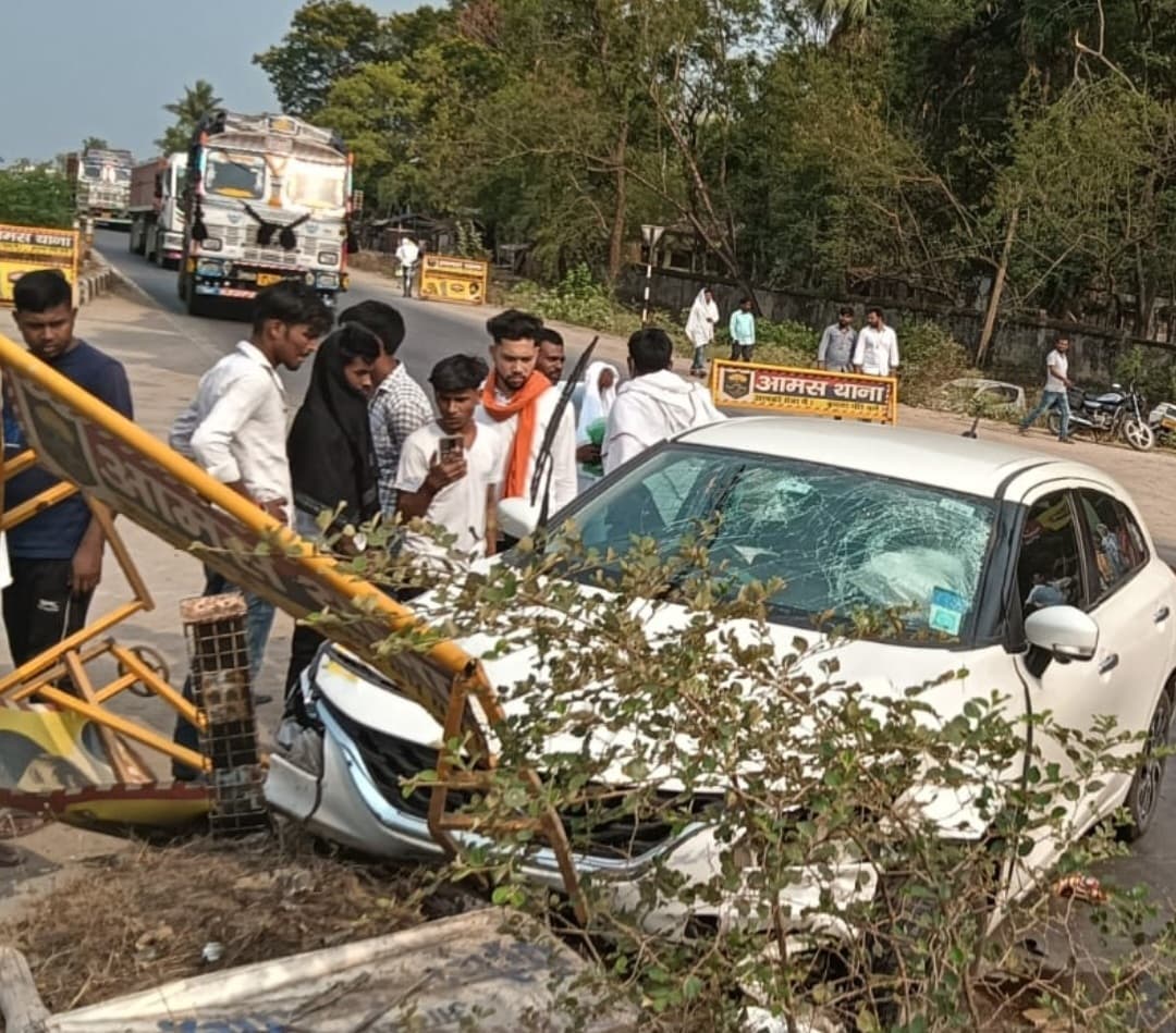 जीटी रोड पर दुर्घटना में बक्सर के युवक की मौत, दो घायल