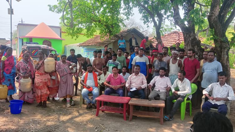 जल नहीं, तो वोट नहीं : ग्रामीण