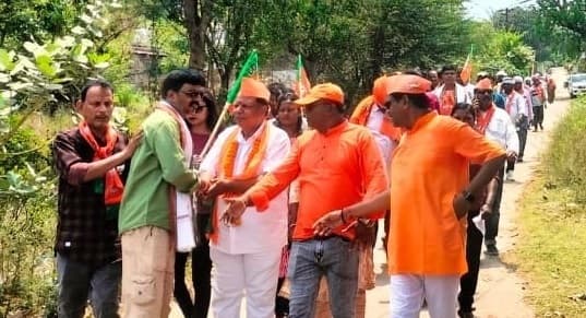 ओडिशा : चुनाव को लेकर छिटपुट हिंसा की घटनाएं बढ़ीं, कहीं पर हुई धक्का-मुक्की, तो कहीं पत्थरबाजी