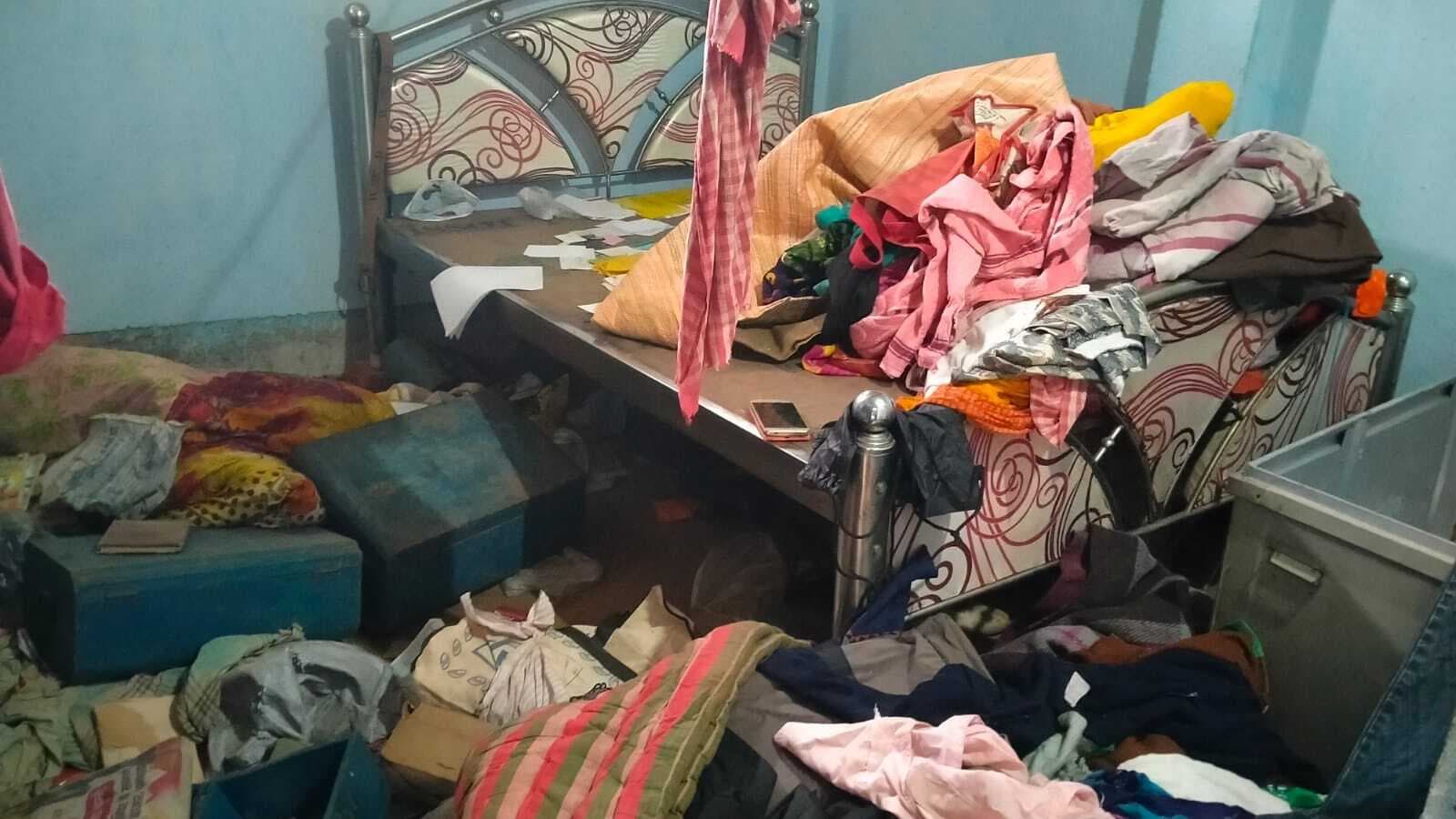 गुपचुप बेचने वाले के घर से एक लाख के जेवर चोरी