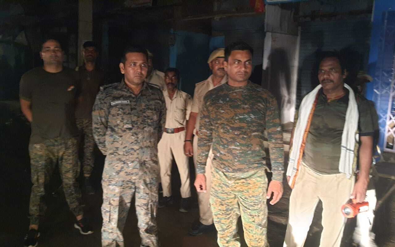 एसडीपीओ ने देर रात्रि भ्रमण कर किया पुलिस गश्ती दल की जांच