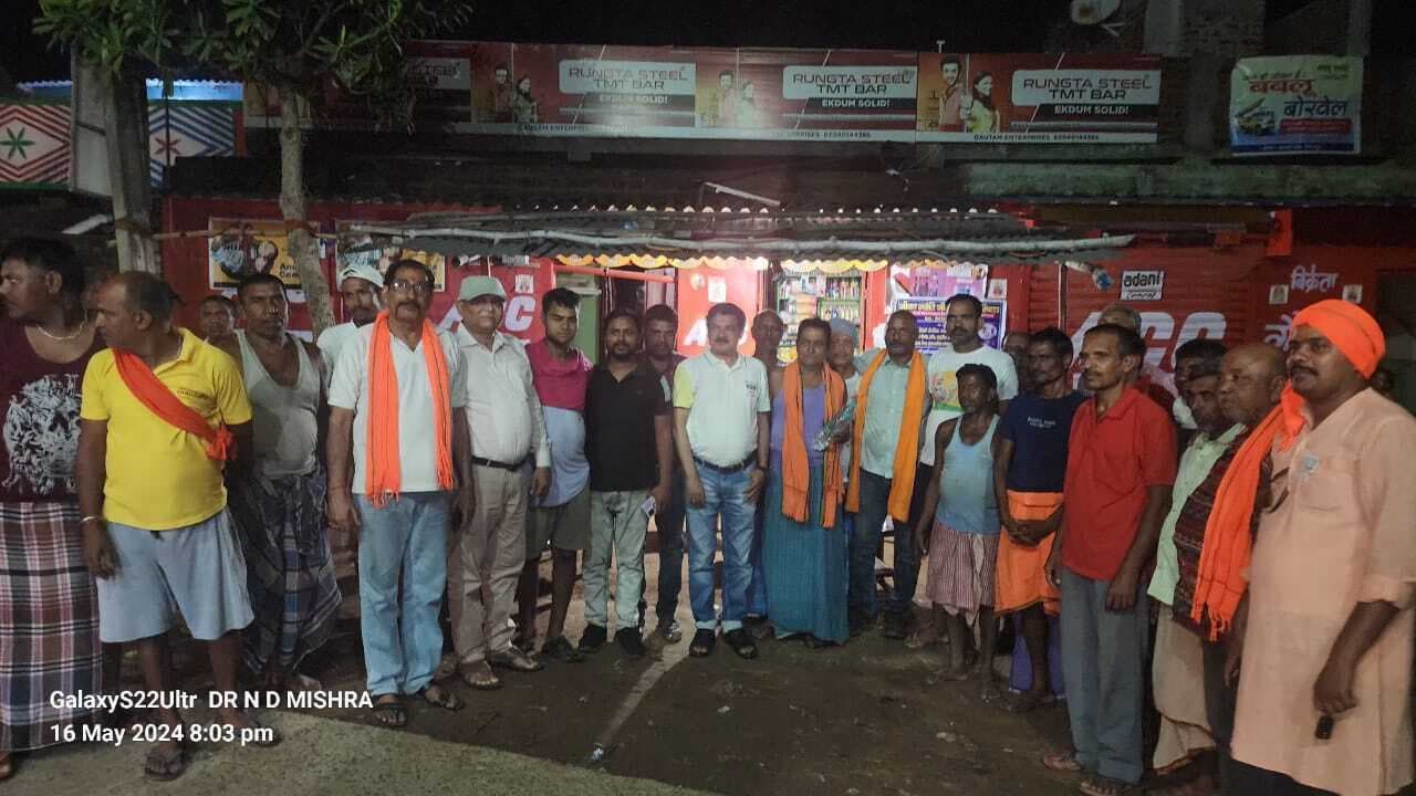 मतदाता जागरण अभियान को ले घर-घर पहुंच रहे आरएसएस सदस्य