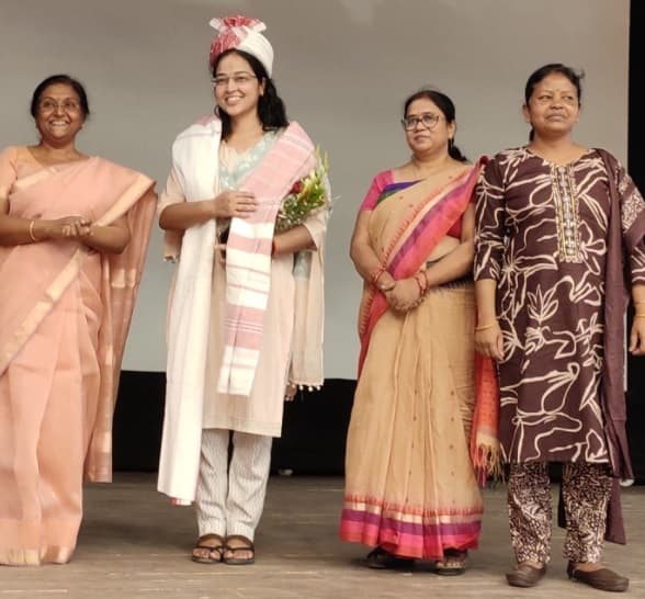 परीक्षा में सफलता के लिए विद्यार्थी समय प्रबंधन का पालन करें : आकांक्षा सिंह