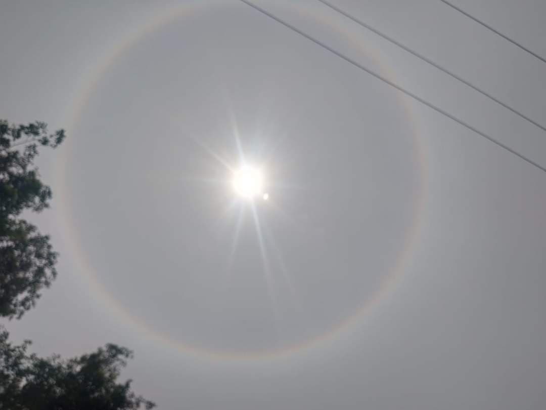 आसमान में दिखा अद्भुत सूर्योदय की घटना