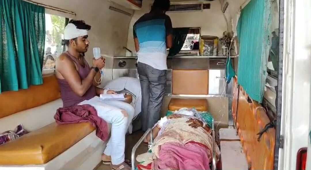 राउरकेला:लाठीकटा में खंभे से टकरायी बोलेरो,चार की मौत,छह जख्मी