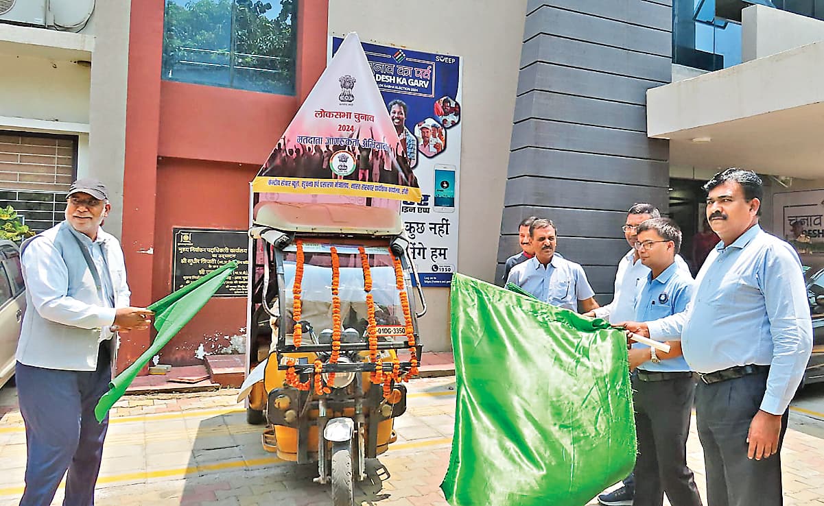 इस बार चुनाव में सर्वाधिक 244 प्रत्याशी,चुनावी दंगल में 212 पुरुषों के साथ 31 महिलाएं व एक ट्रांसजेंडर भी