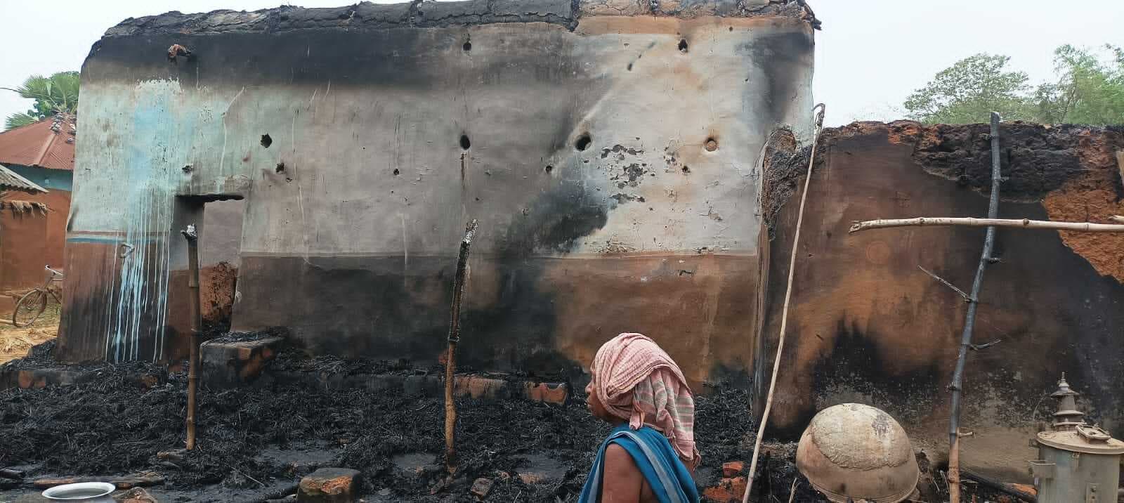 सोनाईपुर में अगलगी से एक घर जलकर राख