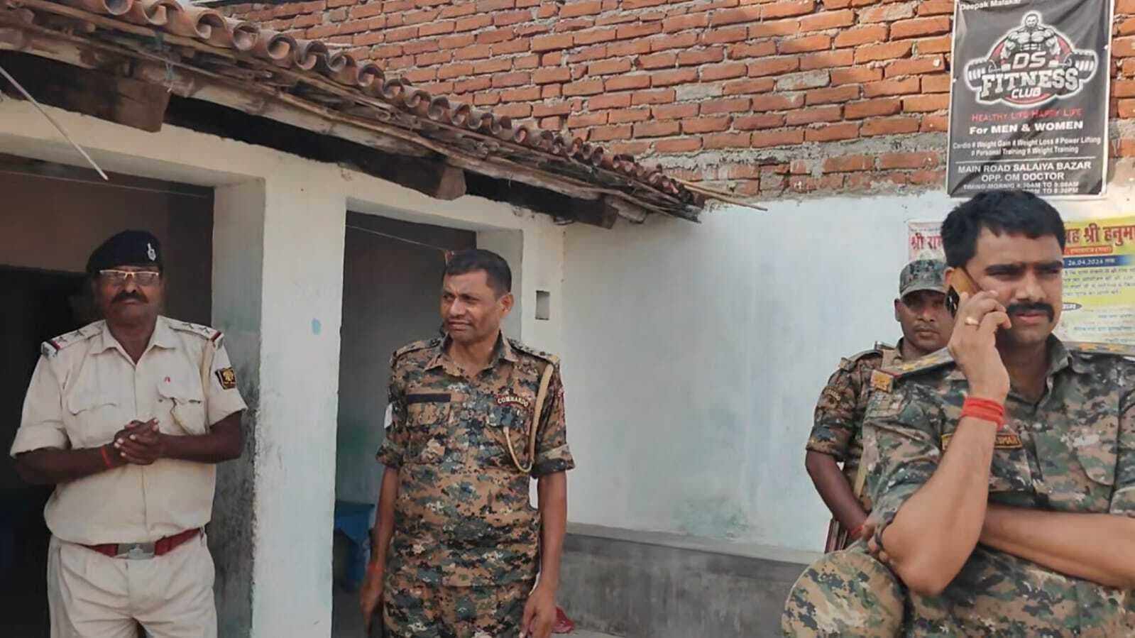 बालू लदे ट्रैक्टर ने दो सगे भाइयों को कुचला, एक की मौत