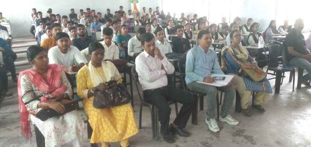 छात्र-छात्राएं यूपीएससी के लिए ईमानदारी से पढ़ाई करें, मिलेगी सफलता : प्रो कौशल