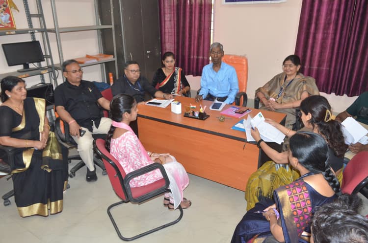 प्लेसमेंट सेल में 60 छात्राएं टर्नअप हुए, 20 शॉट लिस्टेट