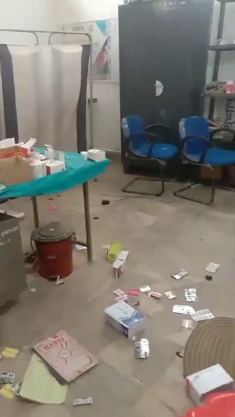 अटल क्लिनिक कोरियासा में डॉक्टर व एएनएम से मारपीट, दो हिरासत में