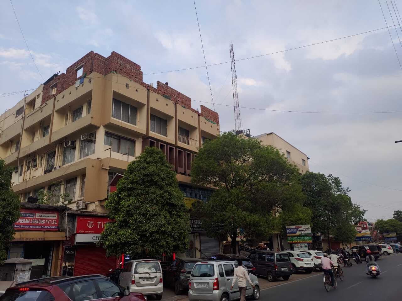 बिना फायर एनओसी के यश कमल कॉम्प्लेक्स हो रहा संचालित