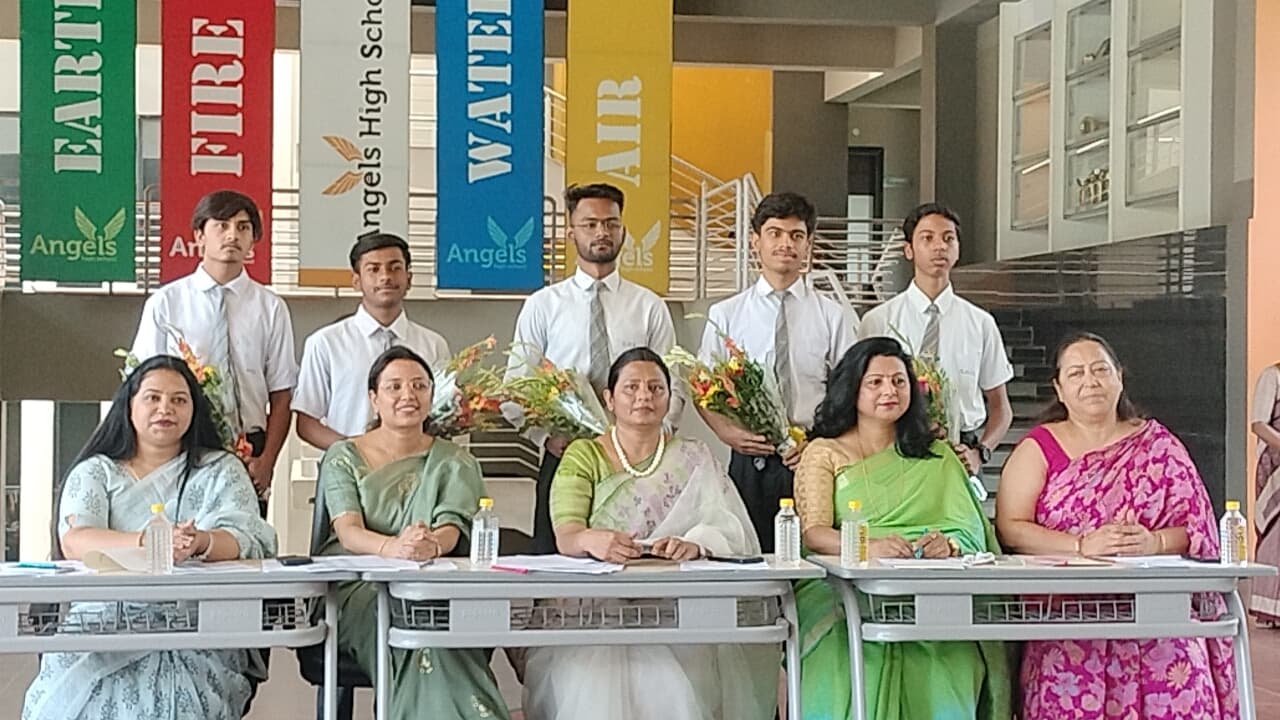 निखिल के नेशनल टॉपर बनने से बढ़ा हजारीबाग का गौरव : निशा