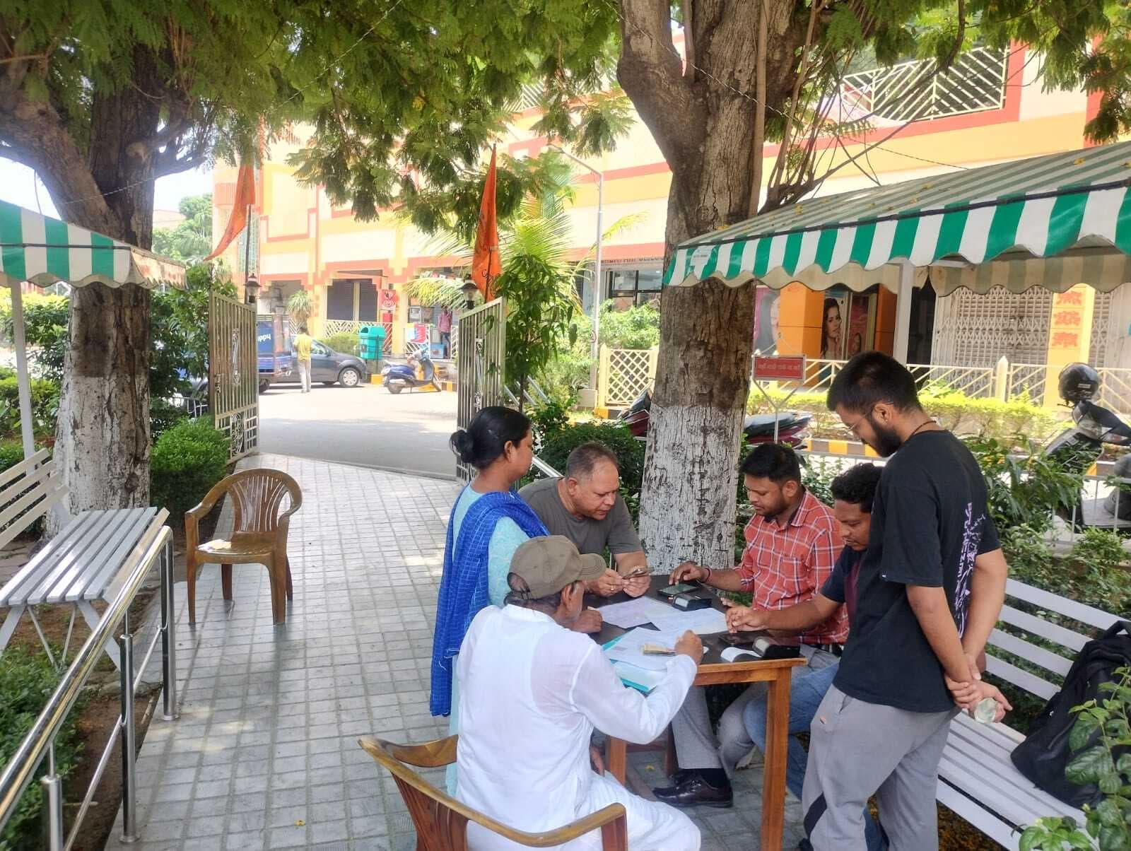 मानगो में छुट्टी के दिन 144 लोगों ने जमा किया होल्डिंग टैक्स