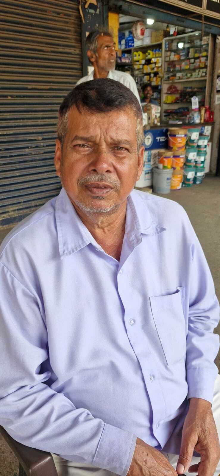 चुनाव का असर : सड़कों से गायब हुईं बसें, सफर हुआ महंगा