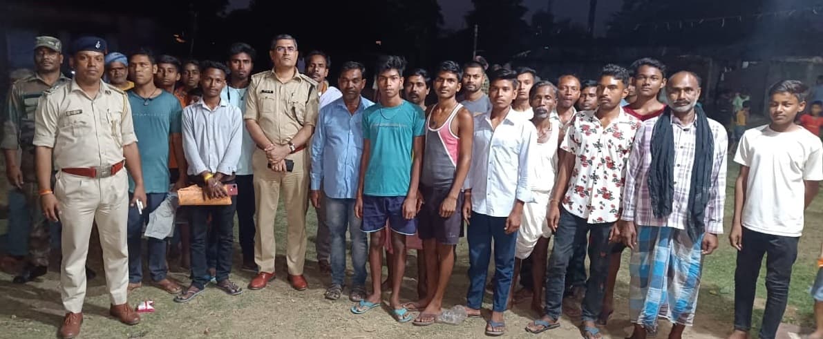 एसडीपीओ ने बूथों का किया निरीक्षण