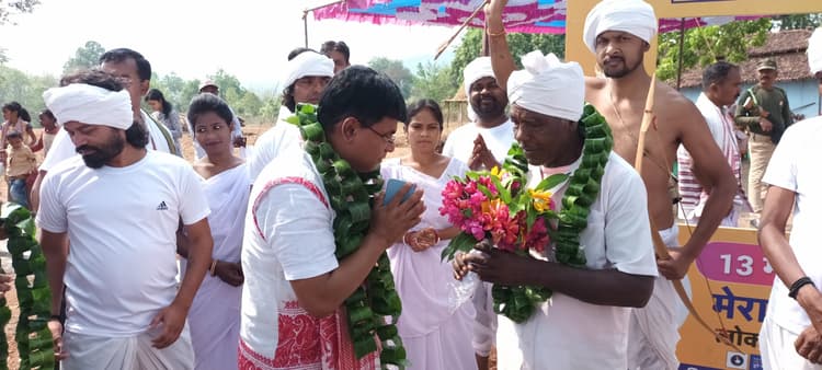 तोरपा की महिलाओं ने वोटिंग में पुरुषों को पीछे छोड़ा