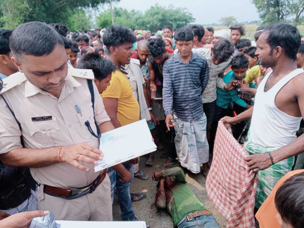 अमौर के परासटोली में गला रेत युवक की हत्या, दास नदी के किनारे मिली लाश