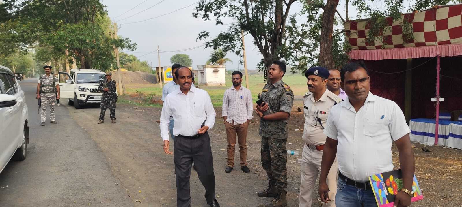 चुनाव ::प्रेक्षक ने लोरीपहाड़ी बूथ व चेकपोस्ट किया निरीक्षण