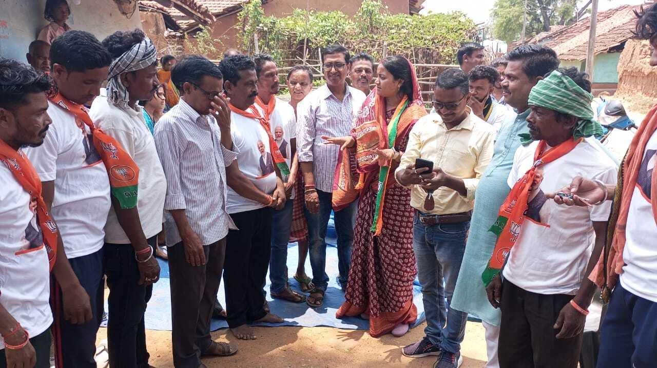 भाजपा प्रत्याशी सीता सोरेन के पक्ष में छत्तीसगढ़ के मंत्री मांगे वोट