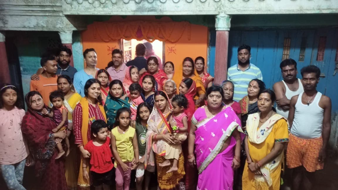 पटनियां टोला में धूमधाम से हुई नरसिंह देव की पूजा