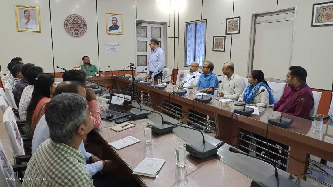 नैक में और बेहतर ग्रेड पाने के लिए करें प्रयास -कुलपति