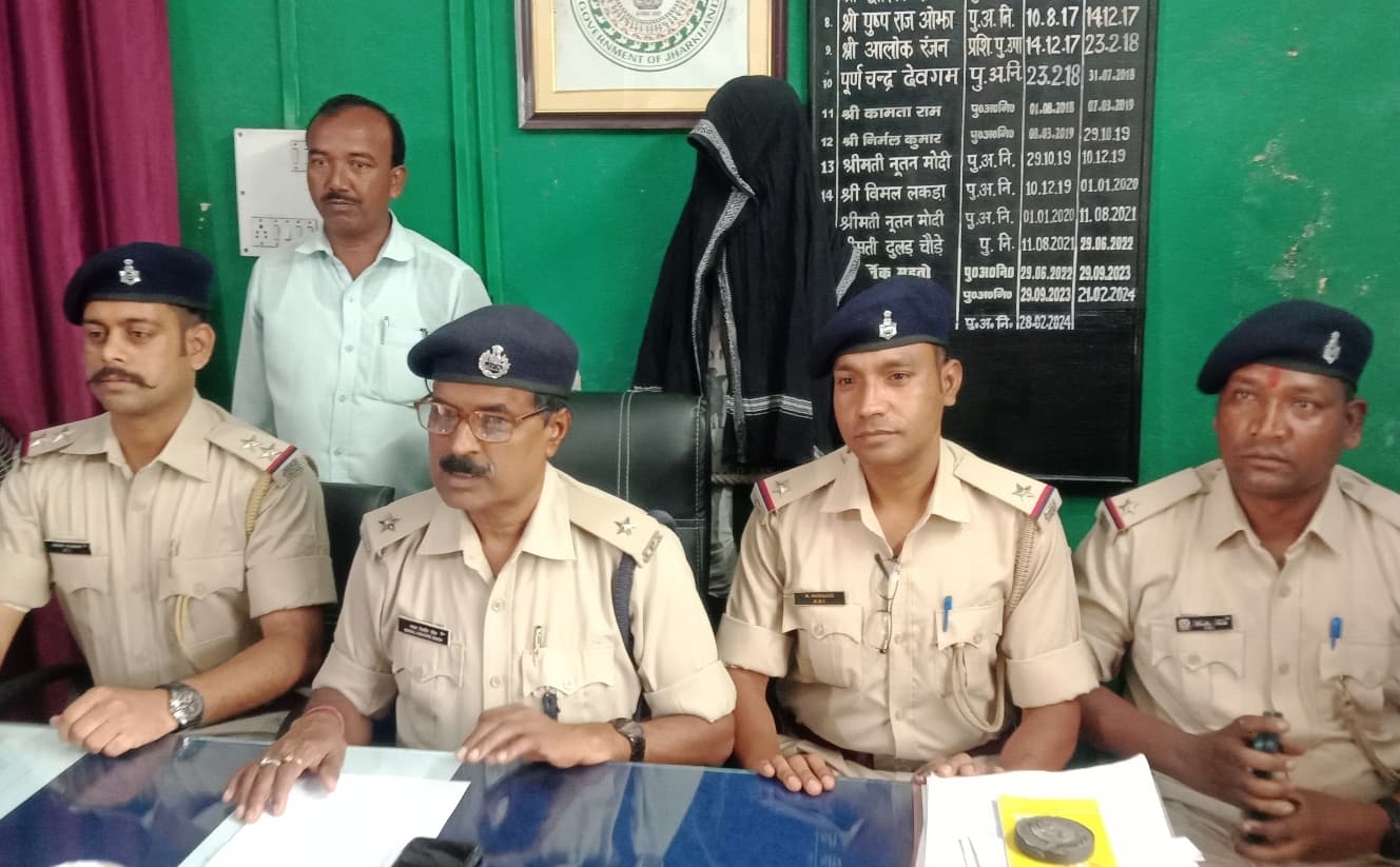 चोरी मामले में एक युवक गिरफ्तार, चोरी का सामान बरामद