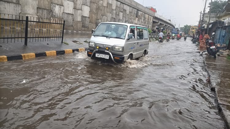 झमाझम बारिश से शहर हुआ पानी-पानी, कई जगह जल जमाव