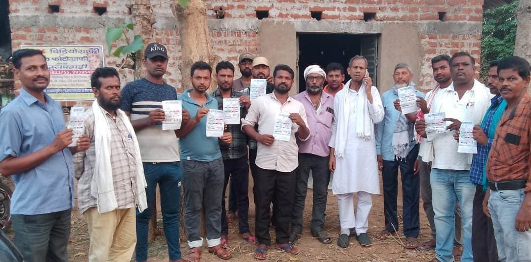 कांग्रेस कार्यकर्ताओं ने रानीश्वर में किया जनसंपर्क