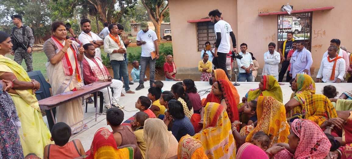 भाजपा प्रत्याशी सीता सोरेन ने गिनाई केंद्र सरकार की उपलब्धियां