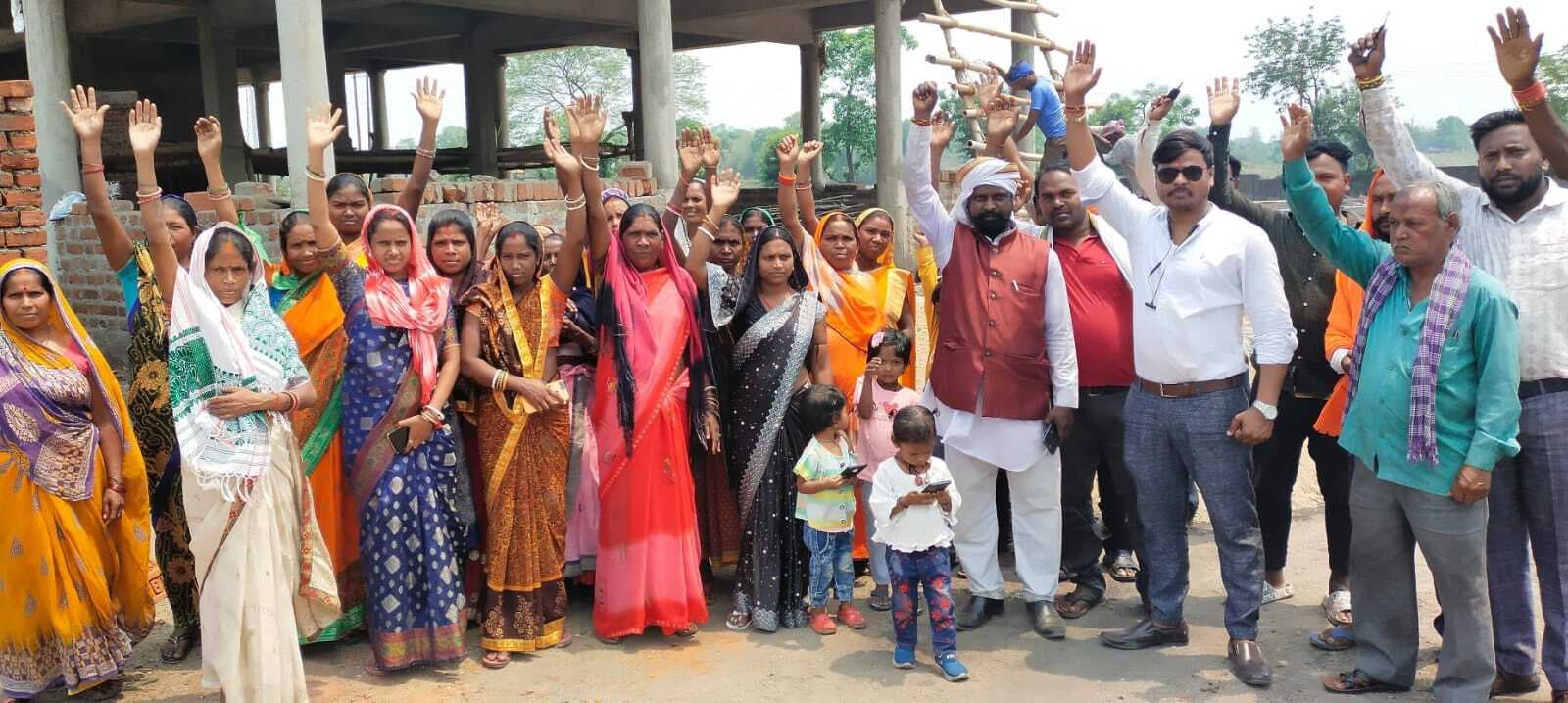 मंदिर निर्माण में नाली का पानी के इस्तेमाल पर रोष