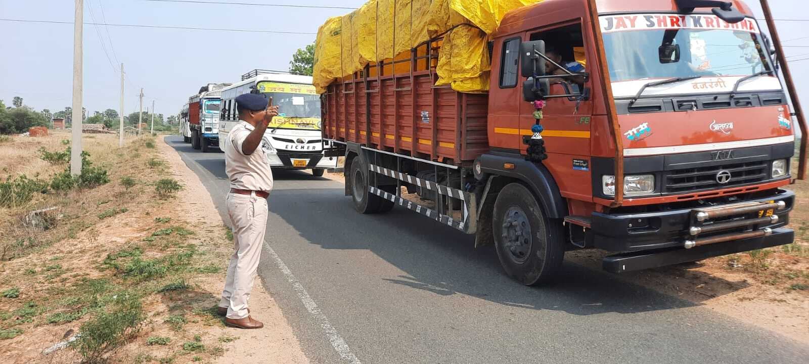 चुनाव को लेकर निरसा में सुरक्षा बलों का आना शुरू