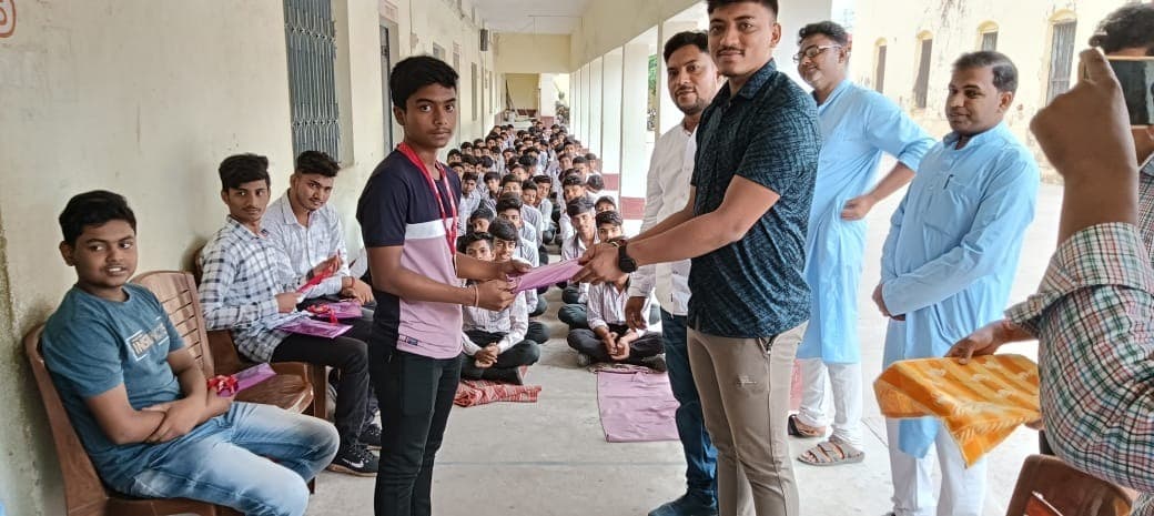 अभाविप ने प्रतिभावान छात्र-छात्राओं को किया सम्मानित