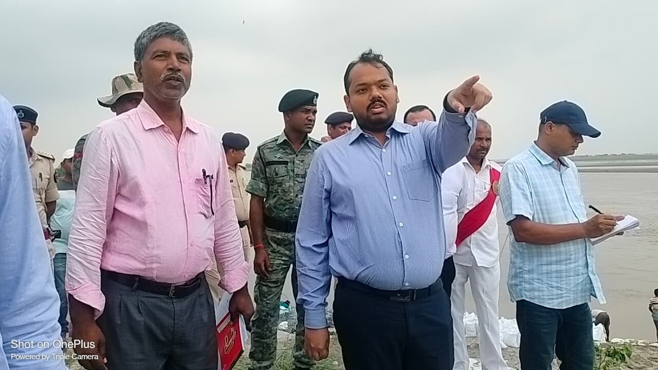 तटबंध पर अस्थायी कैंप के माध्यम से करें पर्यवेक्षण