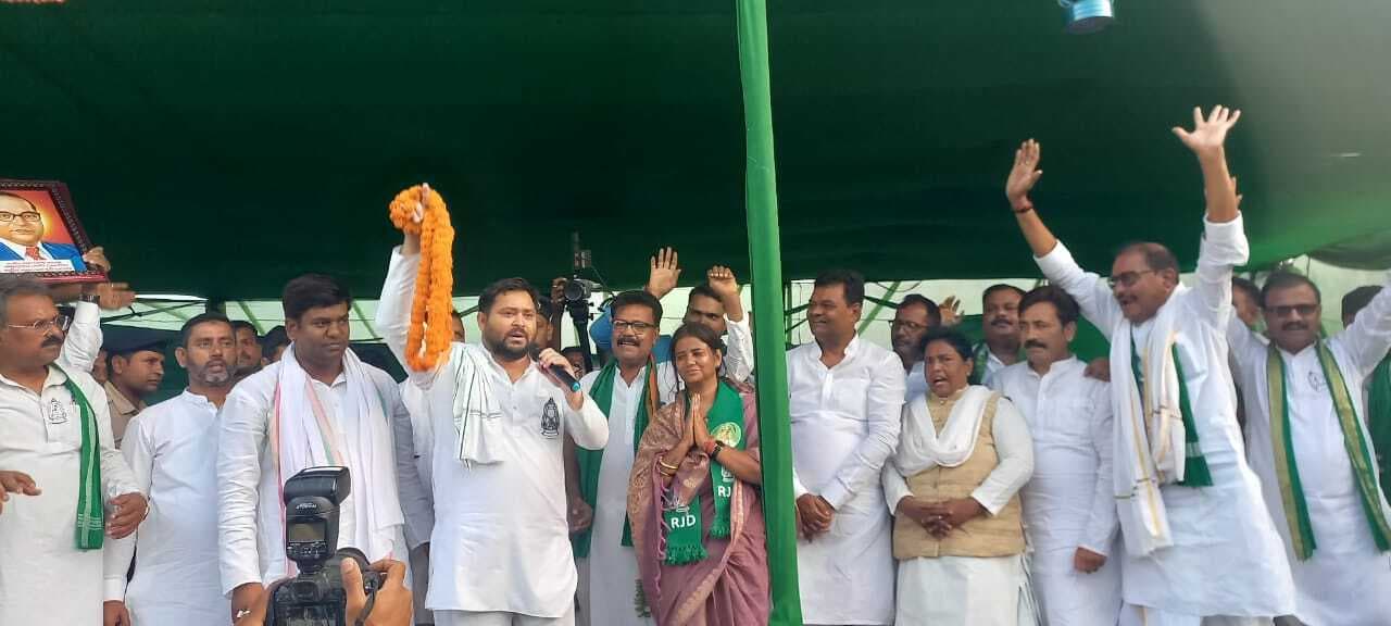 सरकार बनने पर एक करोड़ युवाओं को दिया जायेगा रोजगार : तेजस्वी