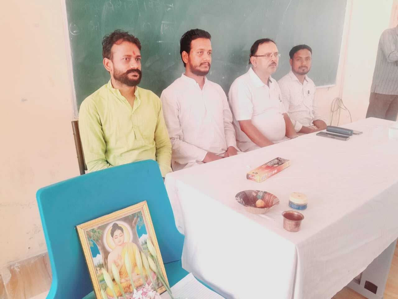 विभावि के योग केंद्र में बुद्ध जयंती मनायी